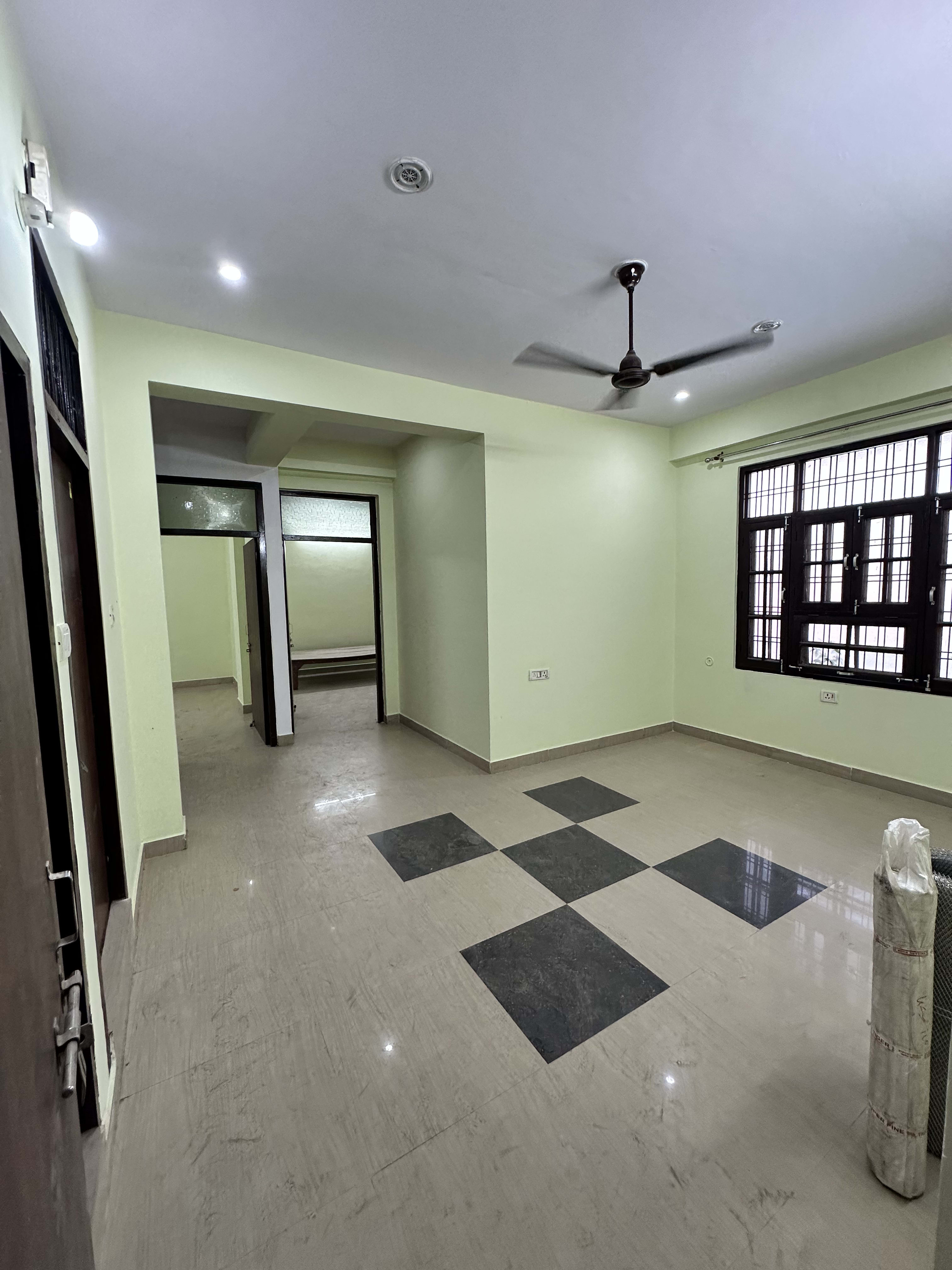 2BHK Flat for Rent in Takrohi, Indira Nagar, Lucknow - photo 3