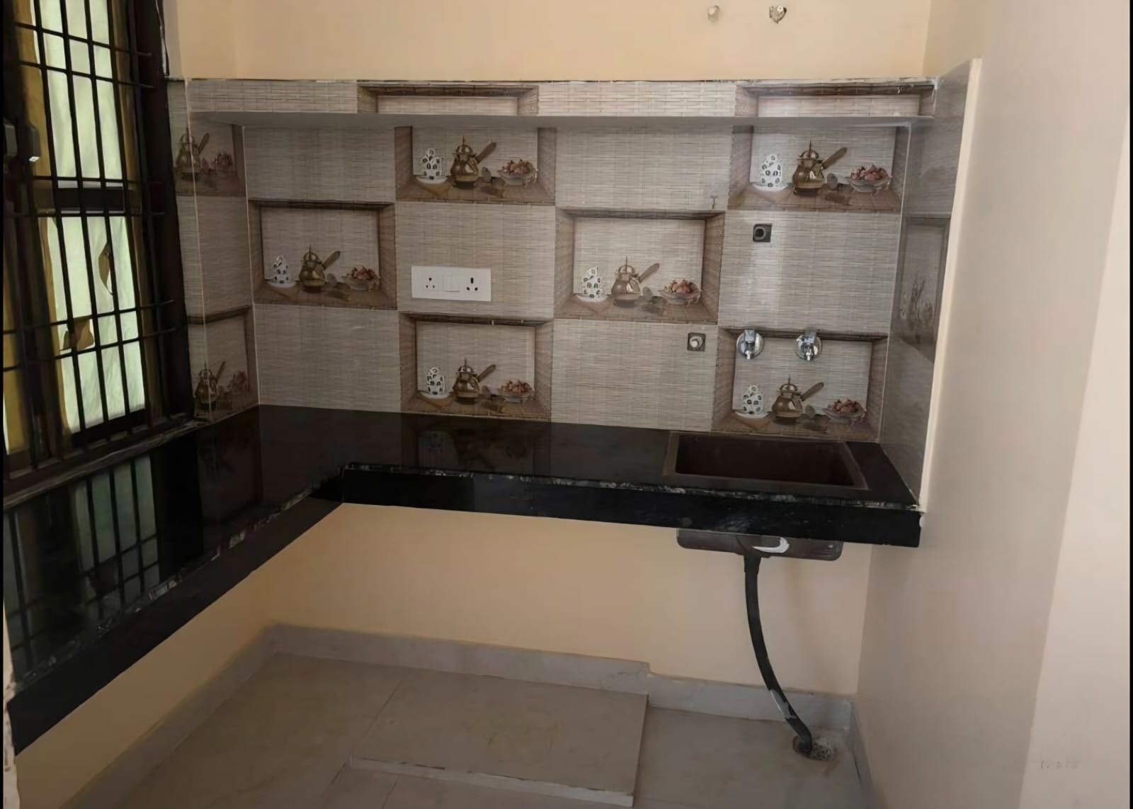 Single Room for Rent near Mansarovar Colony, Lucknow (for girls) - photo 3