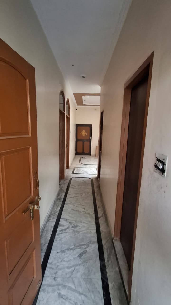 3 BHK for Rent in Sector-H, Ashiyana - photo 4