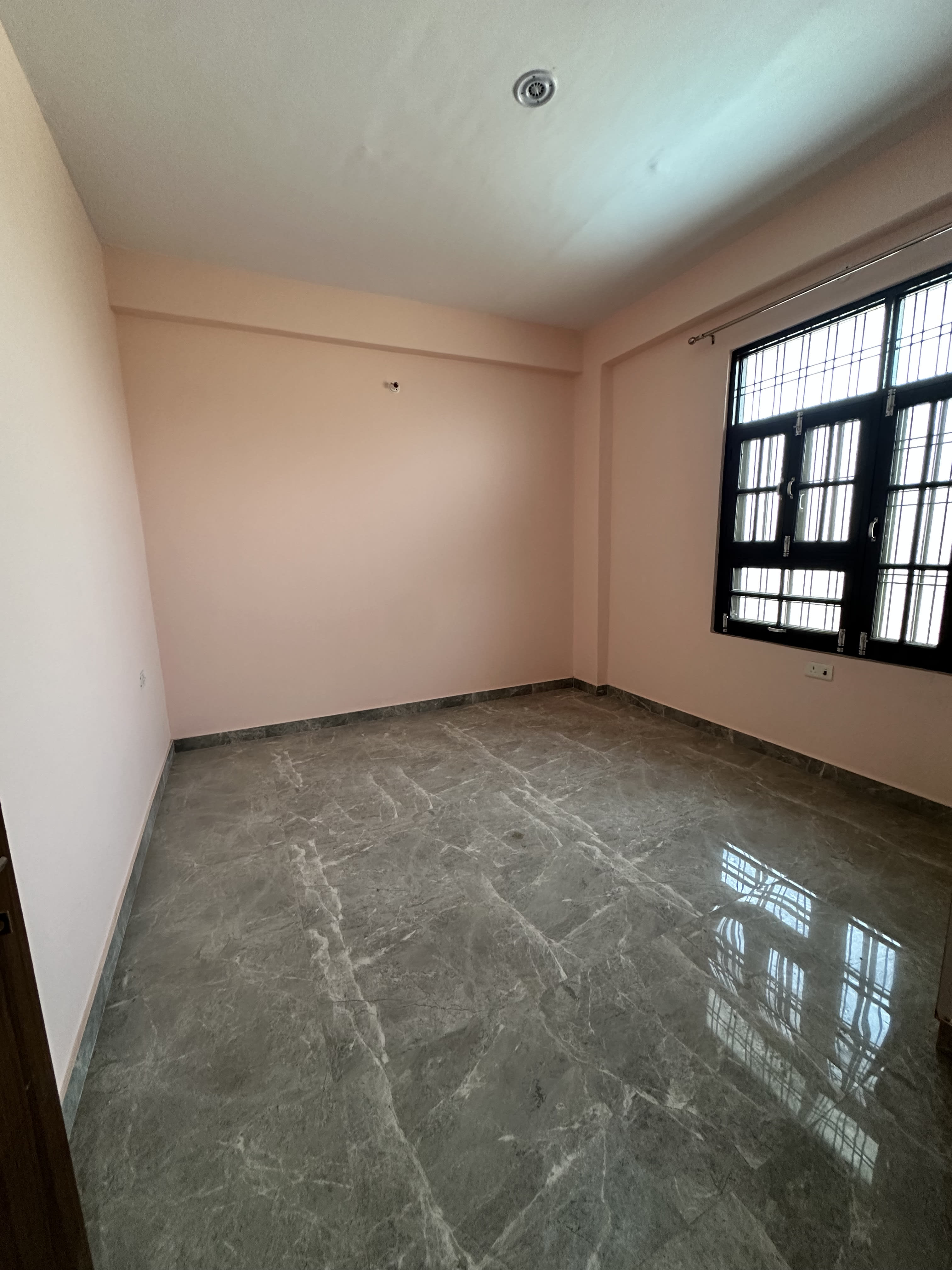 2BHK Flat for Rent in Takrohi, Indira Nagar, Lucknow - photo 4