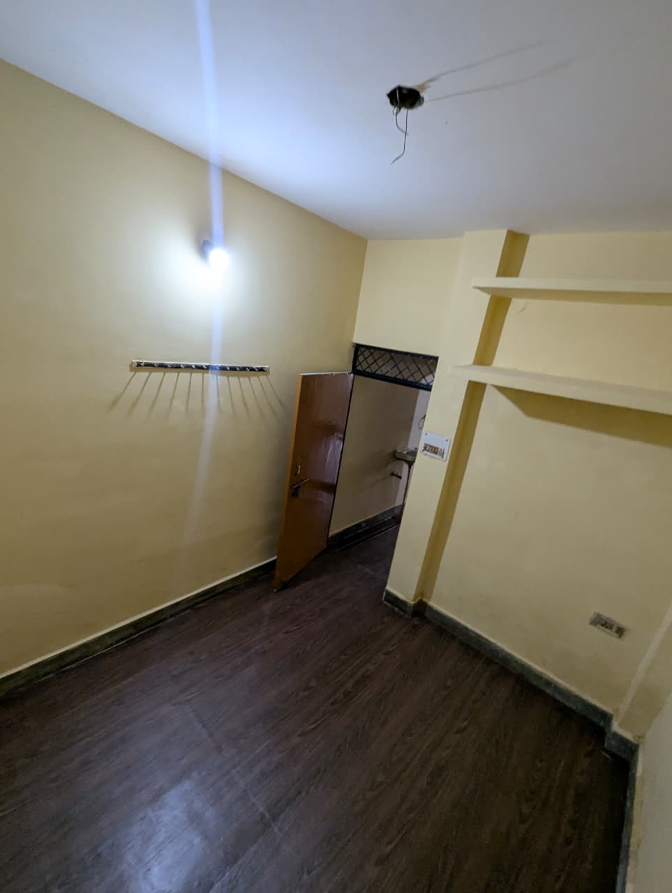 2 RK for Rent Near Sec-F, Parag Road - photo 2