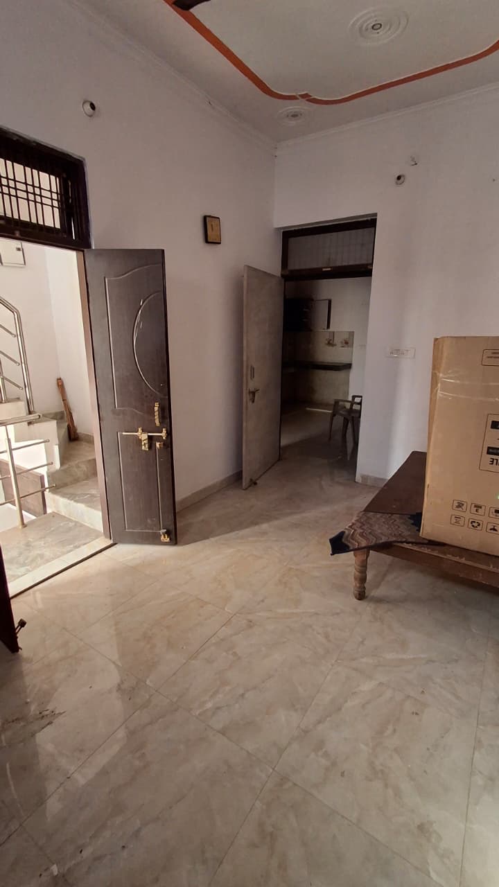 2RK for rent in LDA colony, Lucknow