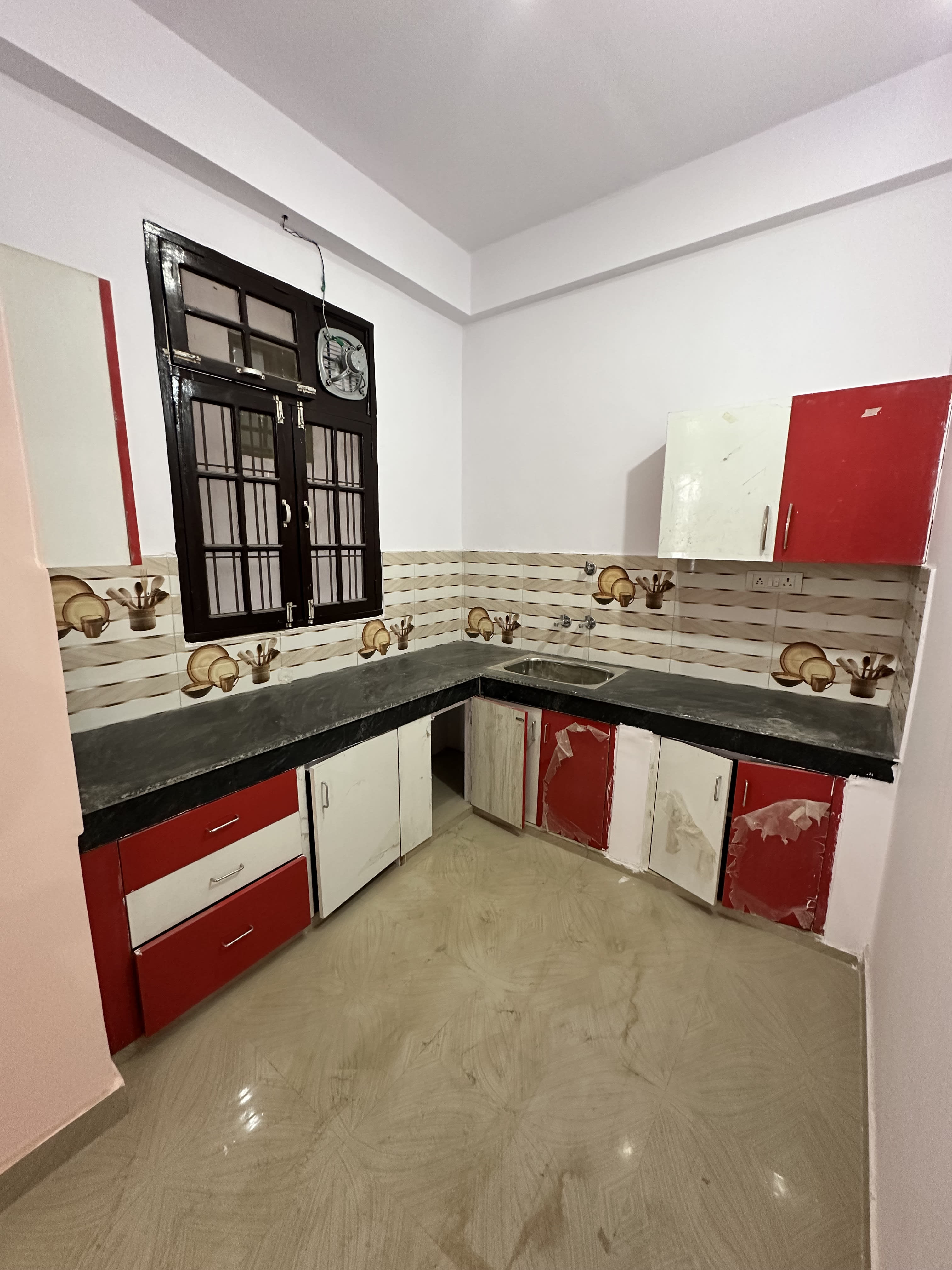 2BHK Flat for Rent in Takrohi, Indira Nagar, Lucknow - photo 4